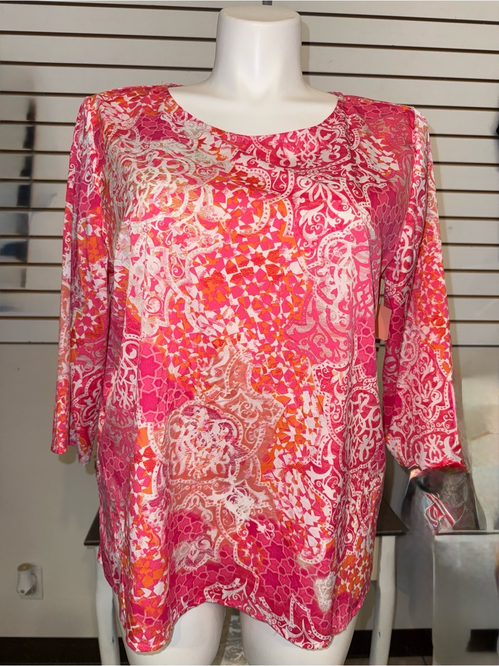 Chico's Pink Orange White Printed 3/4 Sleeve Top (Chico’s size 3)